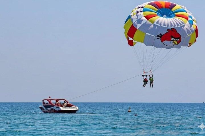 Halb-U-Boot , Schnorcheln & Parasailing Abenteuer – Hurghada