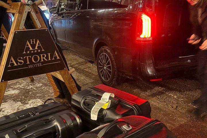 ヴェネツィア・マルコポーロ空港へのプライベートトランスファートリエステ港／市内