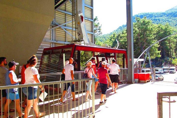 オリンポス・ケーブルカーでタータリ山へ。ホテル往復送迎付き