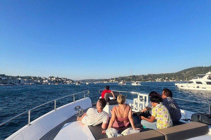 Istanbul Bosporen eftermiddagskryssning eller simning kryssning