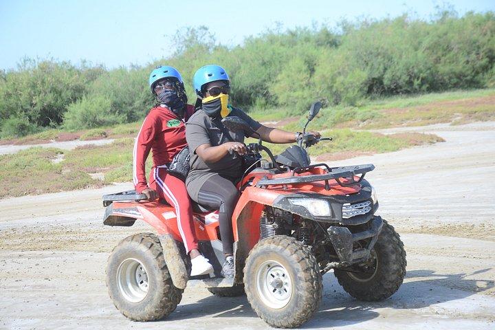 Quad（ATV）＆バギーオフロードライド、パムチャックビーチ