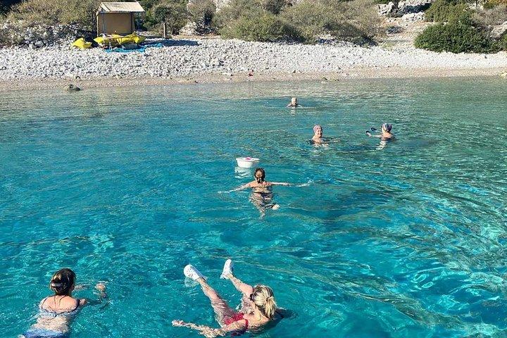エーゲ海島 - マルマリスのソフトドリンク付きヒサロヌ ボート ツアー