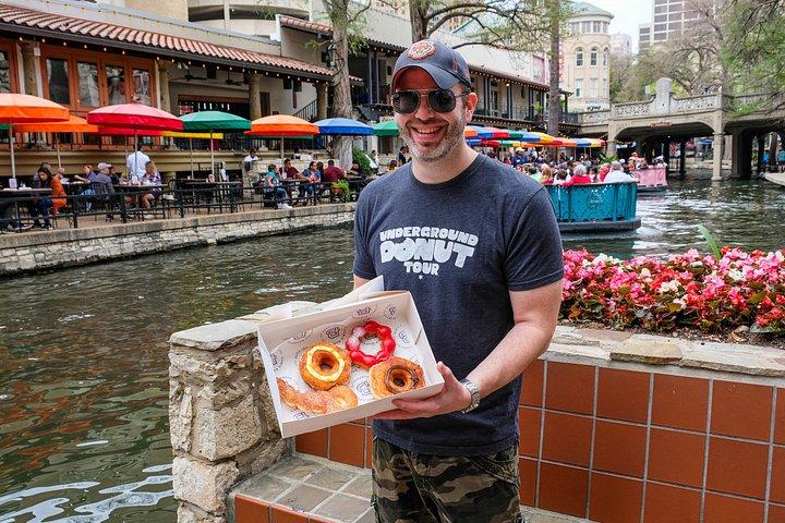 サンアントニオリバーウォークフードツアー（ドーナツ、スイートトリーツ＆その他）