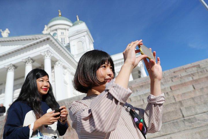 プライベートVIPガイド付きヘルシンキ市内観光（軽食＆水付）