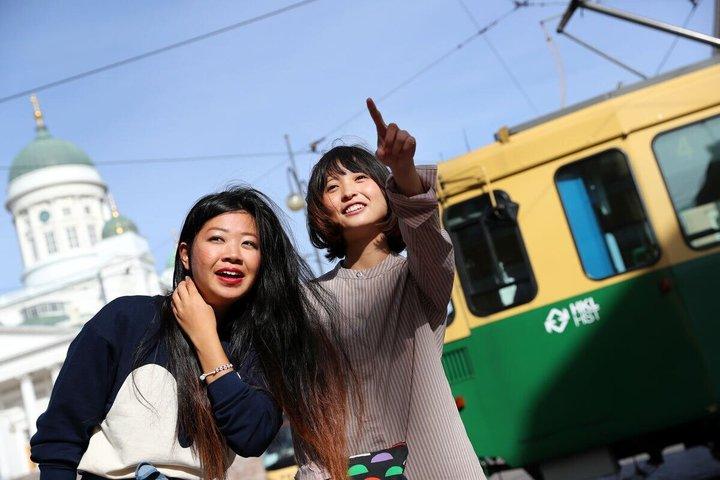 プライベートVIPガイド付きヘルシンキ市内観光（軽食＆水付）