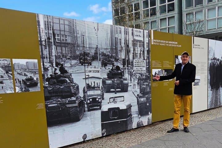 Private Walking Tour: Berlin Wall, Cold War and Checkpoint Charlie