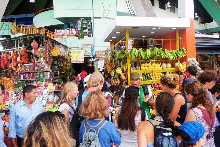 禁断のリマで食を巡る「エリートドローン映像」