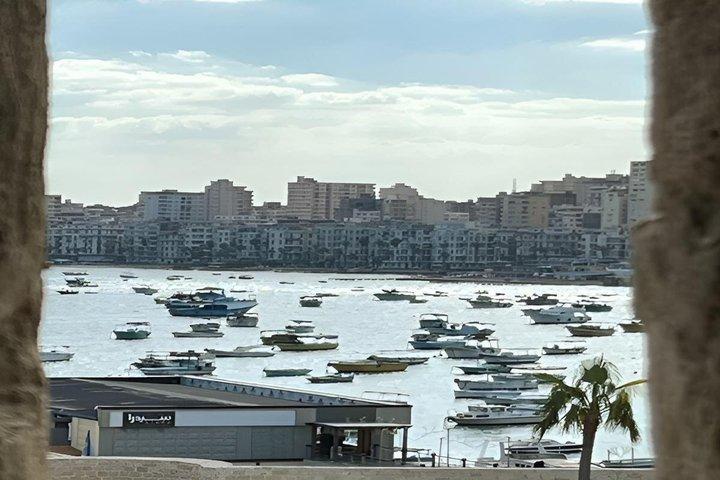 Private Alexandria Day Trip from Cairo – Catacombs & Qaitbay