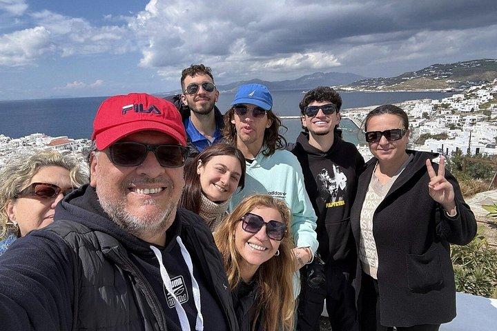 Privat Mykonos Island Touring med en kvinnlig Ledare