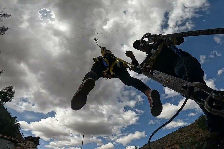 Bungee Jumping e Slingshot Adventure em Action Valley