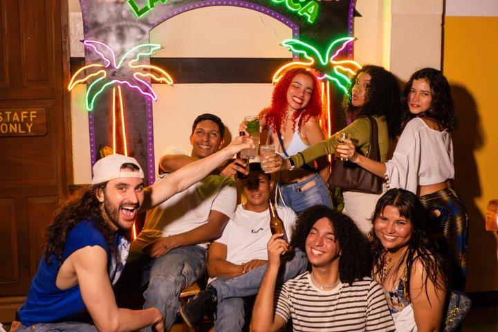 Tournée des bars du vendredi soir à Santa Marta, Colombie