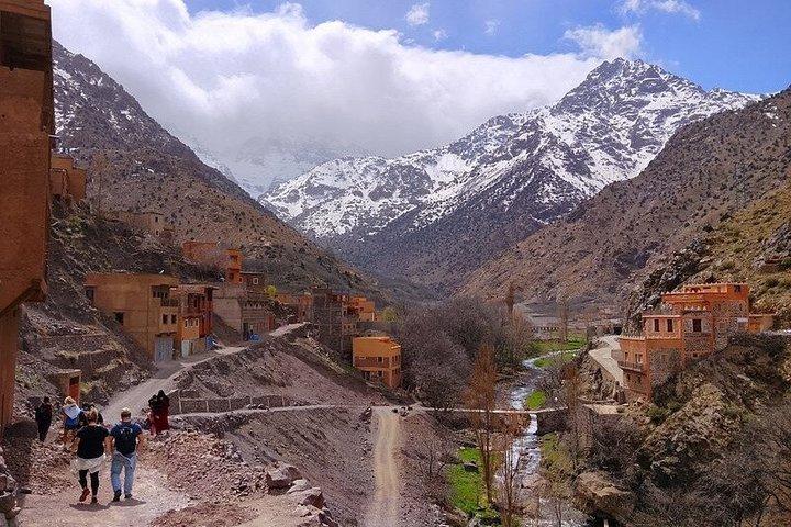 Visite des montagnes de l'Atlas au départ de Marrakech avec un Guide