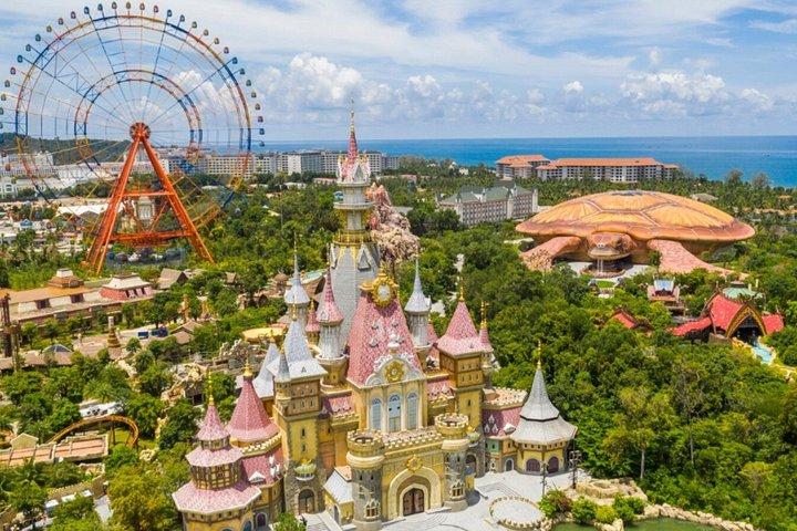 ビンパールランドフーコック入場券(ビュッフェランチ付き)