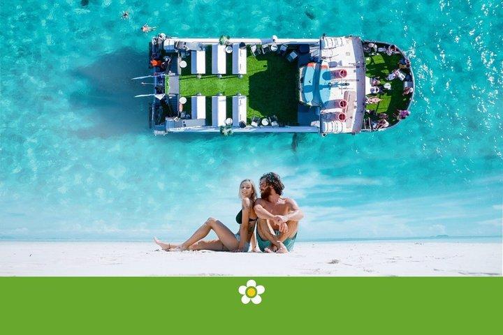 Excursión en barco de día completo desde Ibiza con comidas y bebidas