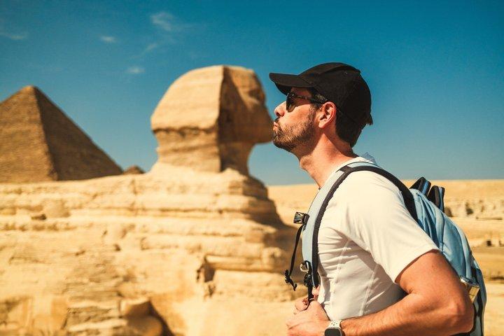 Giornata privata da Sharm al Cairo in aereo, tutti i biglietti d'ingresso, cammello, pranzo, guida