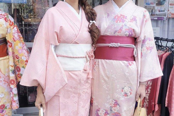着物体験とつまみ細工体験