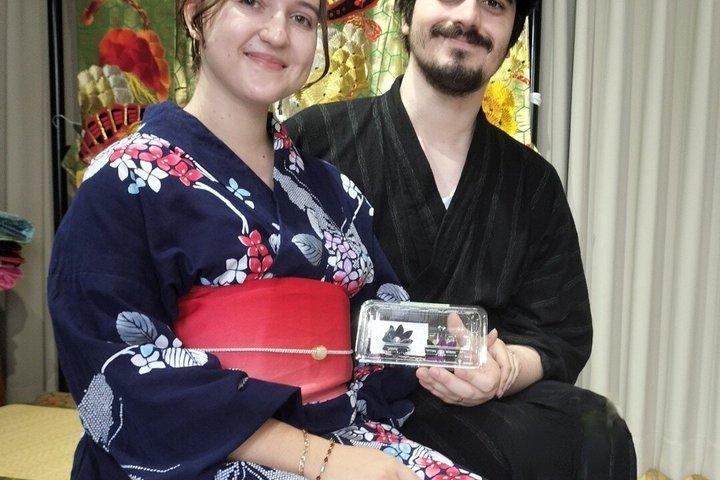 Echte Kimono-ervaring en Tsumami Kanzashi Workshop
