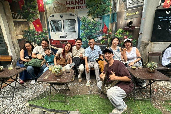 [HOT]ハノイ旧市街ウォーキングストリートフード-小グループツアー