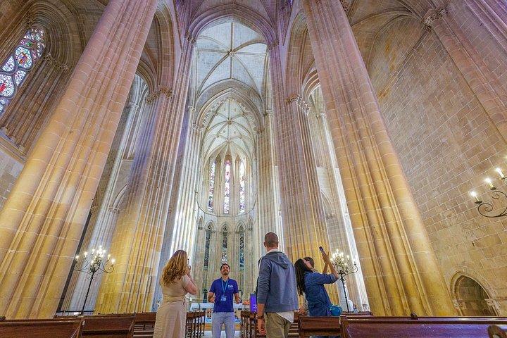 リスボン発ファティマ、ナザレ、オビドス小旅行