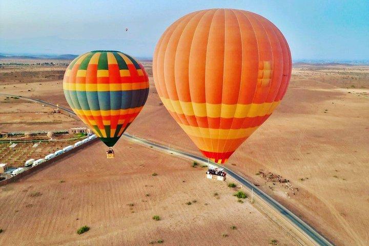 Tour en globo aerostático de Marrakech con zocos