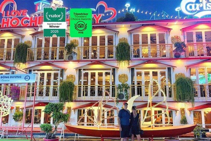 HCM City by Night: crociera con cena, ciclo e spettacolo di marionette sull'acqua