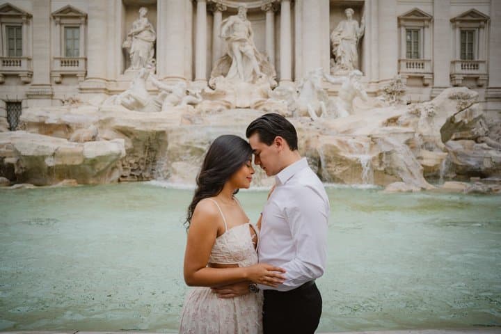 Rome: Iconic Private Photoshoot at Trevi Fountain & Colosseum