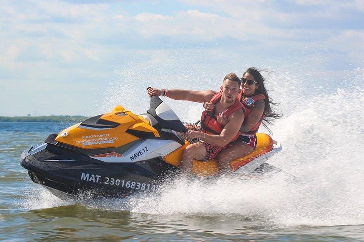 Jet Ski Rentals in Cancun: 60-Minute Option (Shared Jetski)