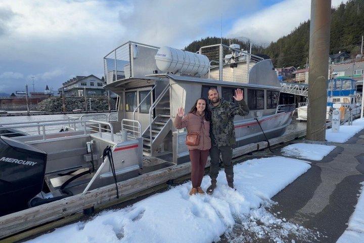 クジラとランチ! ケチカンのプレミア海洋哺乳類観察ツアー