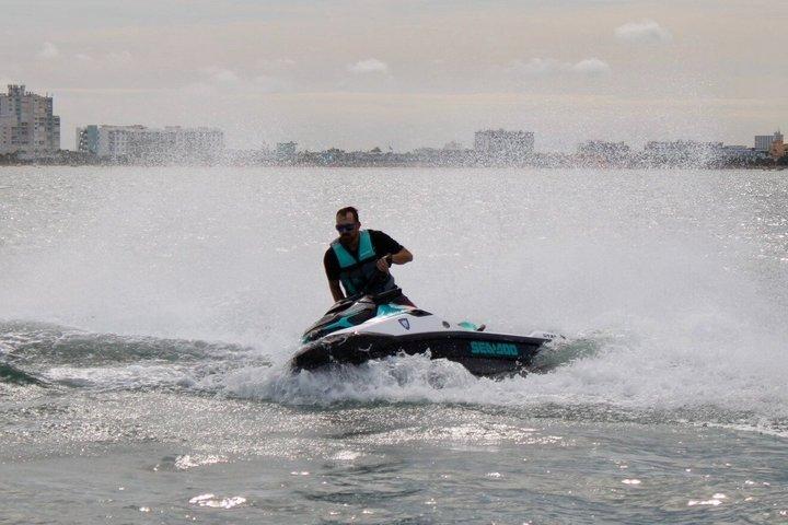 Fly-N-High Waverunner avontuur