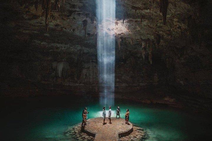 Chichén Itzá med 2 Cenotes Suytun Ik och Valladolid besök