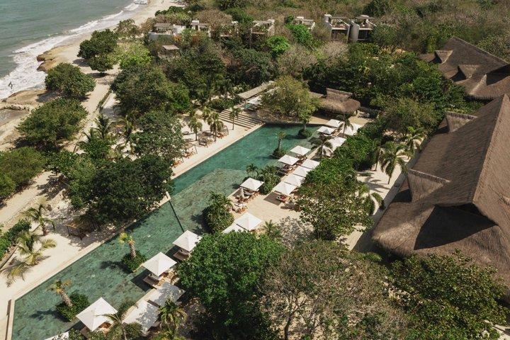 Makani Luxury Beach Club Day Pass a Tierra Bomba con trasferimento in barca
