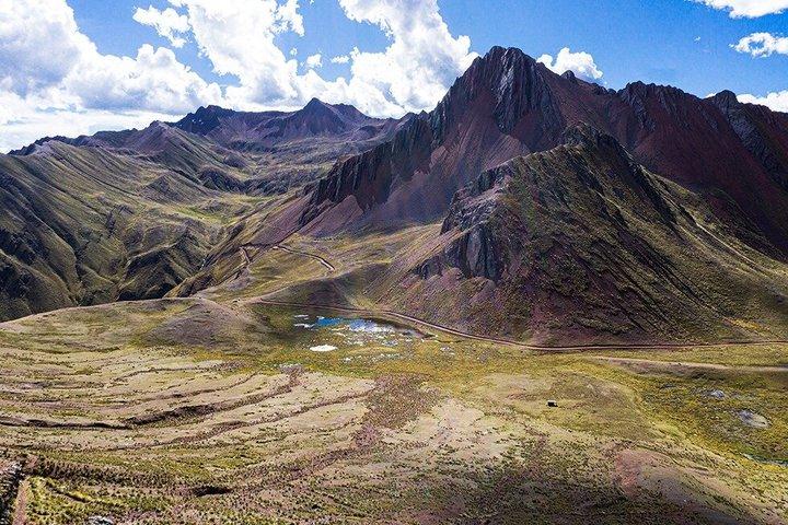Pallay Poncho Rainbow Mountain Full-Day Tour