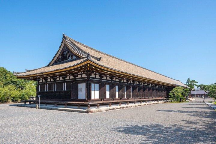 Depart from Kyoto Station: Half-Day E-Bike Tour with Kyotoite