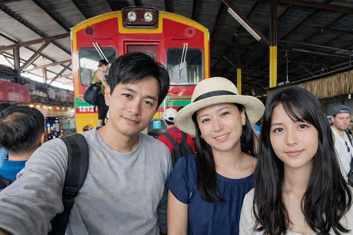 バンコクプレミアムマエクロンと水上マーケットツアー9パック