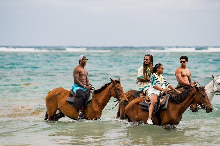 ジャマイカでの乗馬アドベンチャー