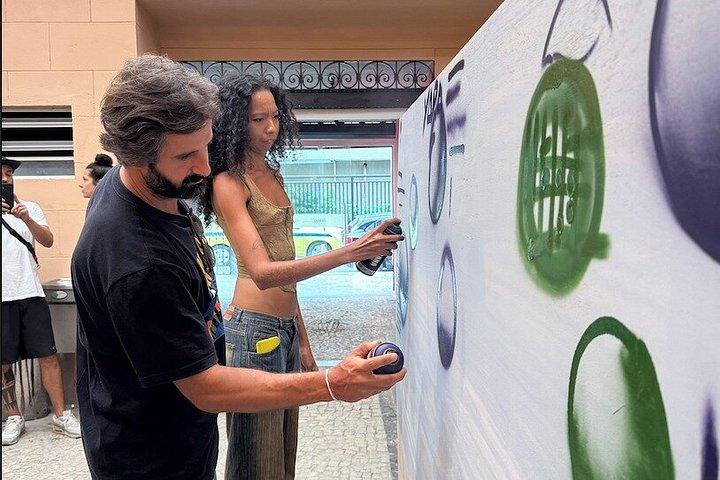 Graphite class at Rio de Janeiro Beach