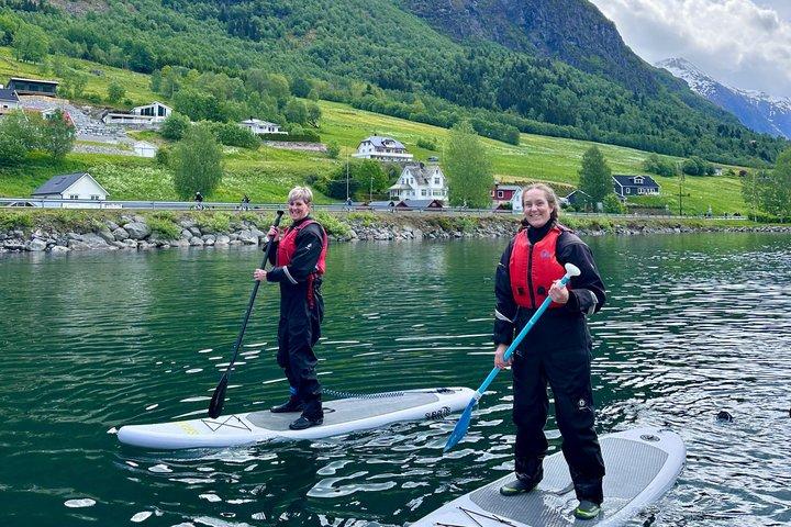 Olden : SUP Aluguel de temporada - Explore o Fiorde no seu próprio ritmo