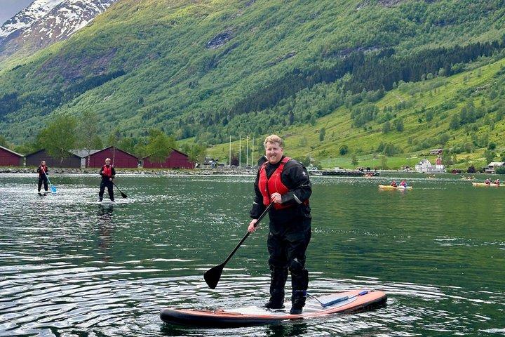 Olden : SUP Aluguel de temporada - Explore o Fiorde no seu próprio ritmo