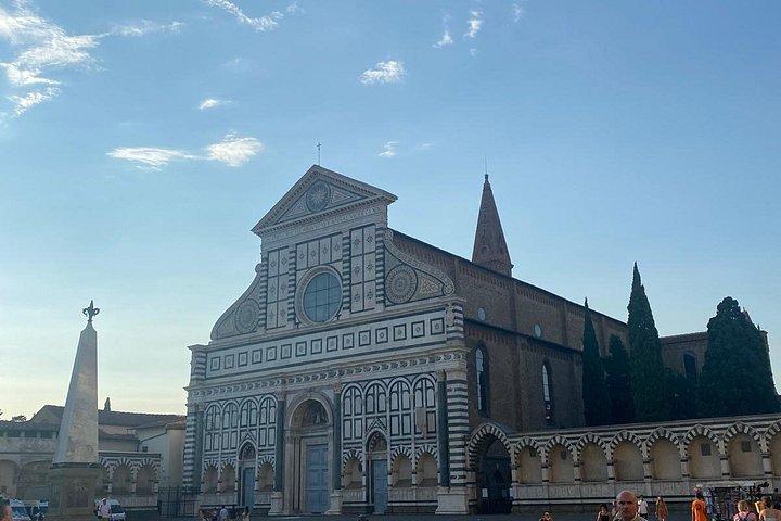 ローマからフィレンツェへのプライベート日帰り旅行（運転手付き）