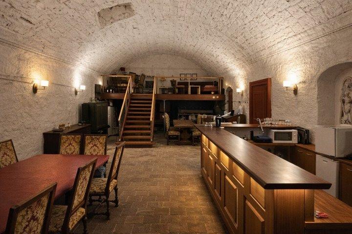 Private Verkostung in Genf mit Weinsekt oder Whisky