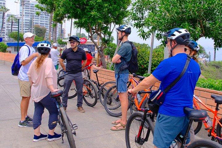 リマ小グループバイクツアー：ミラフローレス、バランコ＆サンイシドロ