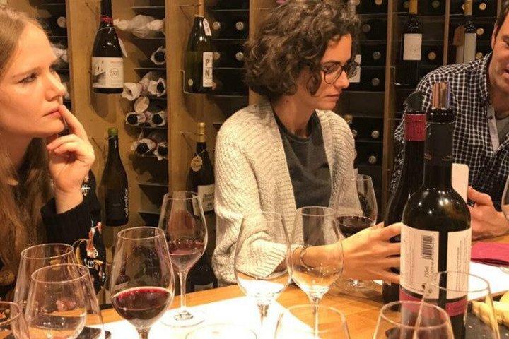 Private Verkostung in Genf mit Weinsekt oder Whisky