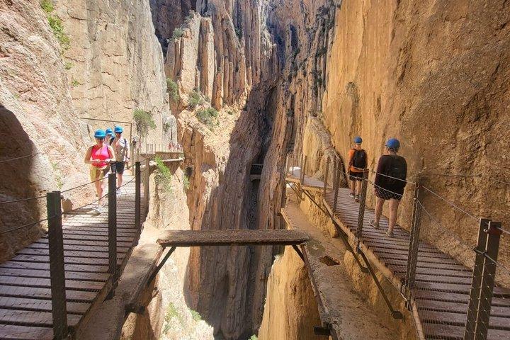 コスタ・デル・ソル発カミニート・デル・レイ日帰り旅行