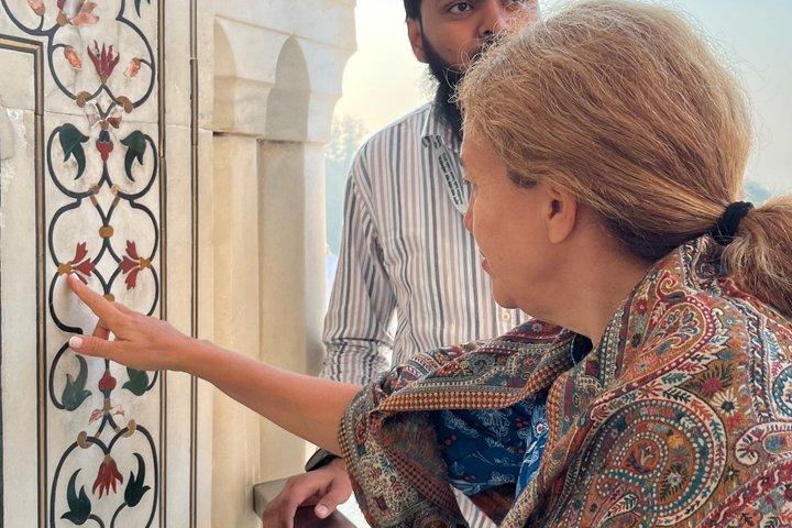 Privater Tagesausflug nach Agra im Taj Mahal und Agra Fort mit Mittagessen