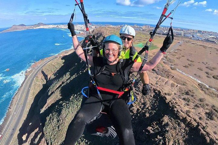 Gran Canaria Parapente met en pratique l'expérience avec le pilote