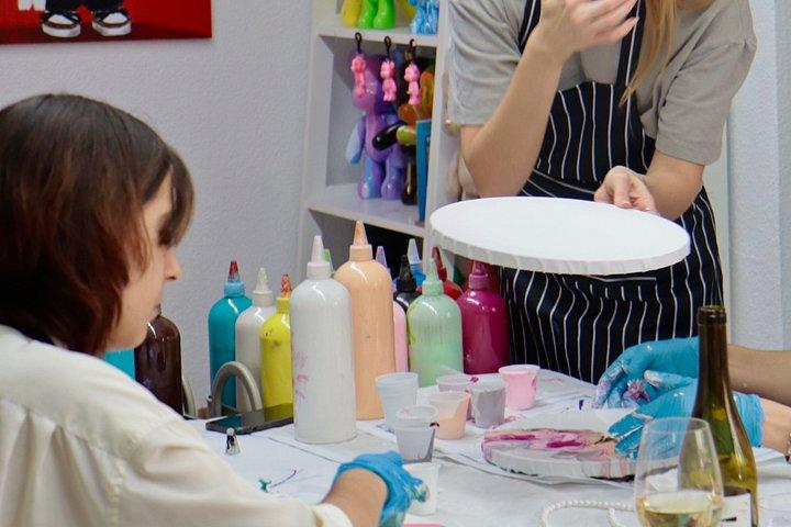Alicante: Fluid Art-Therapy Workshop & Wine