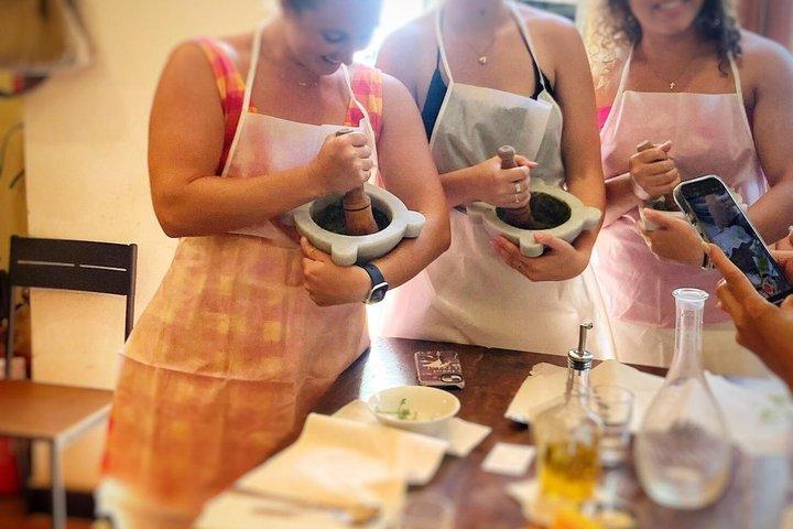 チンクエ・テッレ : マナローラで本格ペシュト料理教室＆ワイン