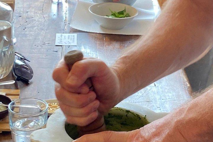 チンクエ・テッレ : マナローラで本格ペシュト料理教室＆ワイン
