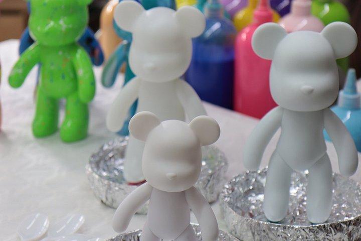 Fluid Art Workshop – Create Your Own Art Alicante Bear Art Studio