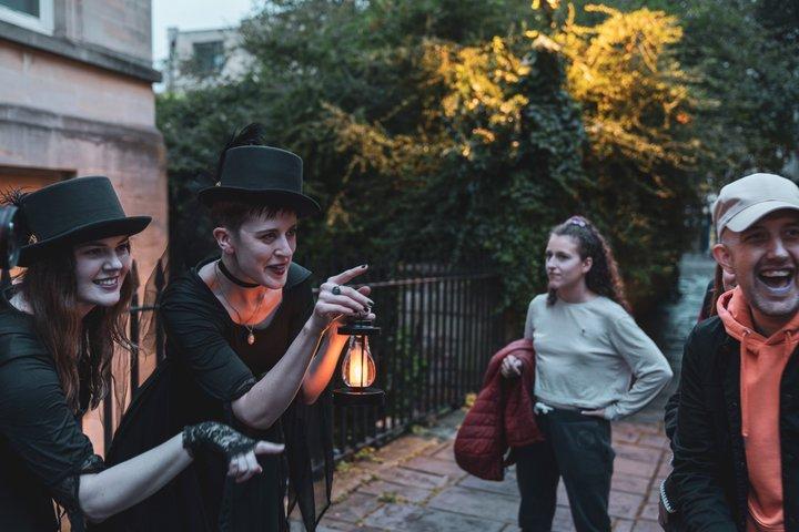 Bath Ghost Tour: histórias perfumadas, humor escuro e história assombrada